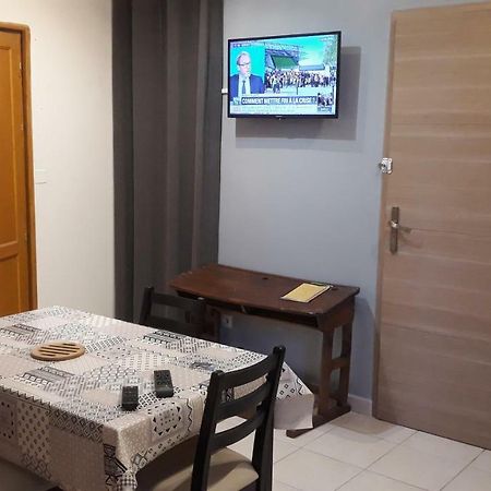 Apartmán L'Arriere Boutique Maroilles Exteriér fotografie